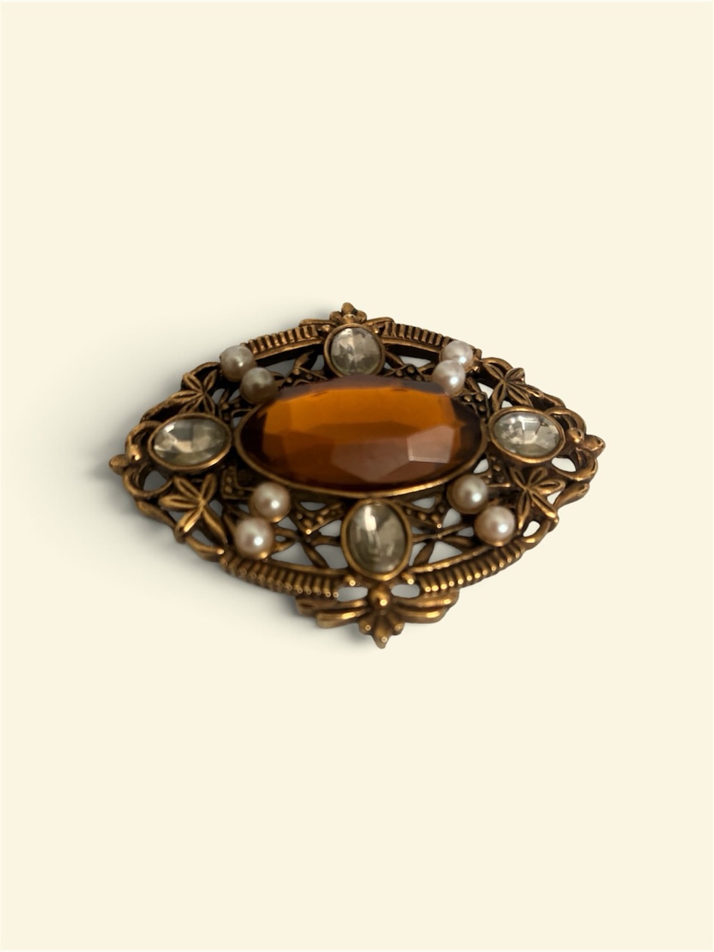 Vintage-Inspired Amber Glass Cabochon Filigree Brooch - Women Jewelry